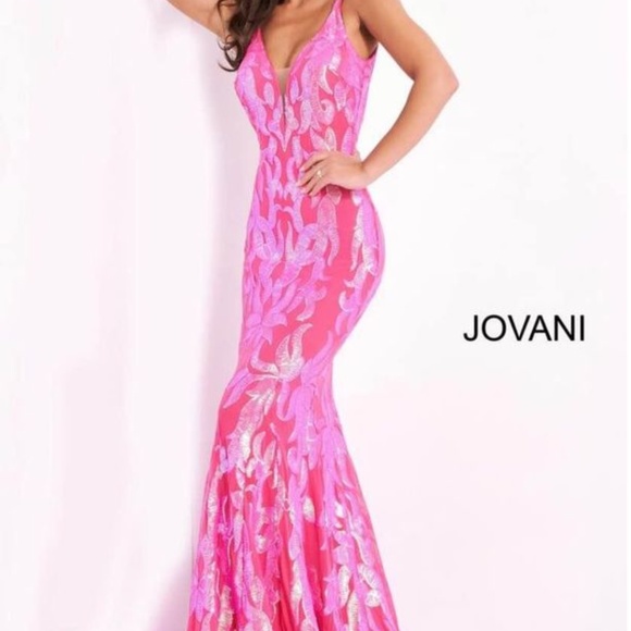Jovani 3263.Deep V Prom Dress - Picture 2 of 6